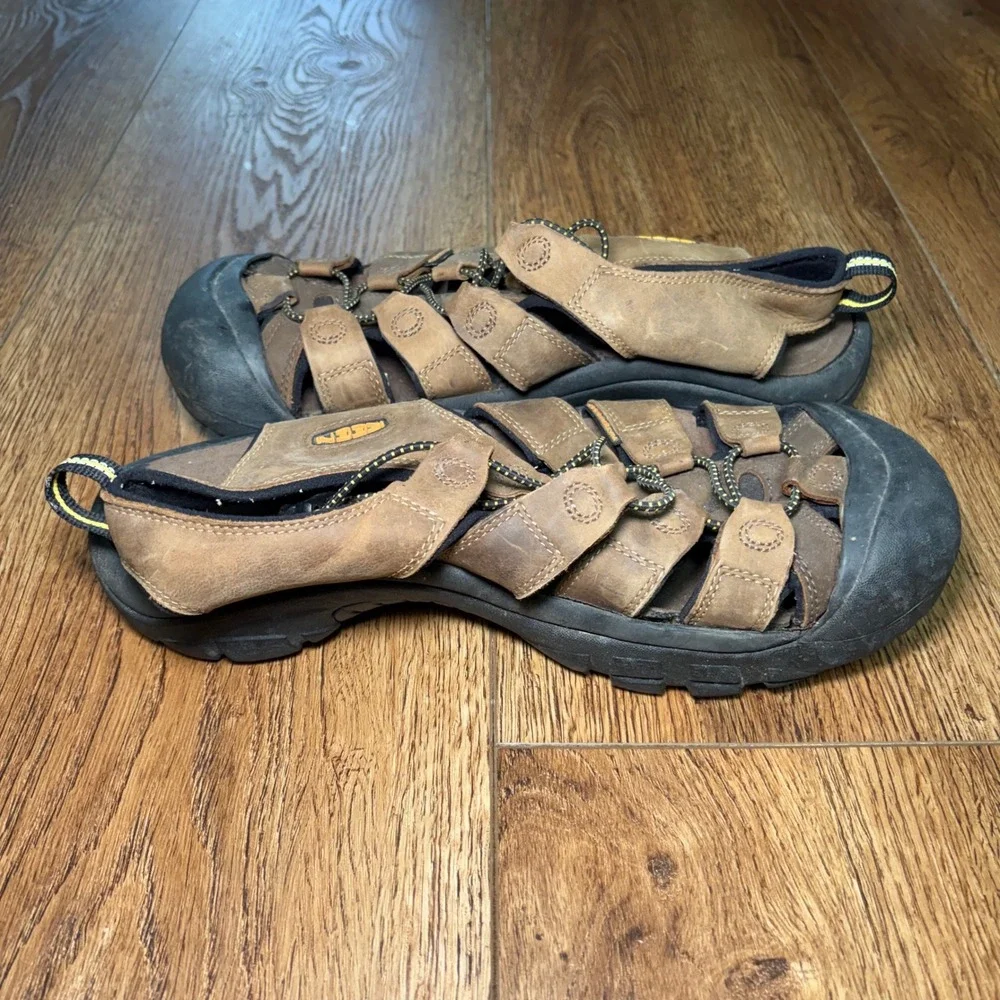Keen Newport H2 Mens 11 Brown Leather Waterproof Hiking Sandals Sport Shoes